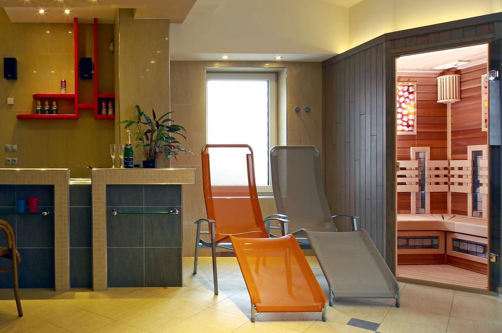 Wellness Penzion Pod Rozhlednou Kostelec nad Orlici Ngoại thất bức ảnh